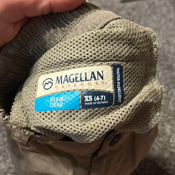 Boys Carters Shorts - Picture 11 of 11